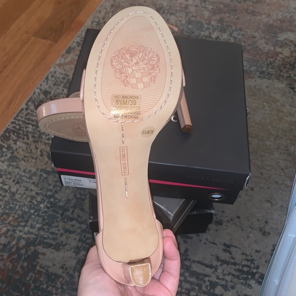 NWT Vince Camuto Balinda Babydoll heels - Picture 5 of 7
